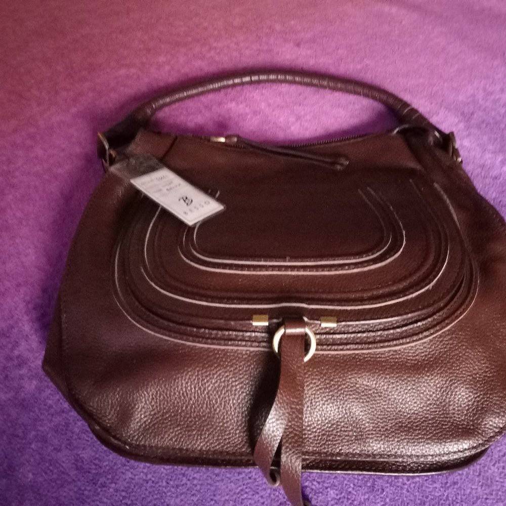 Brand New BEAUTIFUL Besso Leather Side Hand Bag